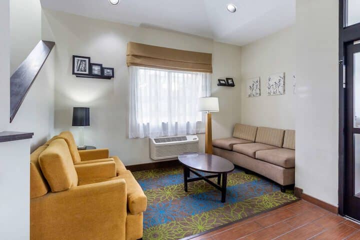 Hotel Interior 3 of 27